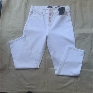 NWTBanana Republic High Rise Slim Ankle Length White Jeans SZ 31 Button Closure.